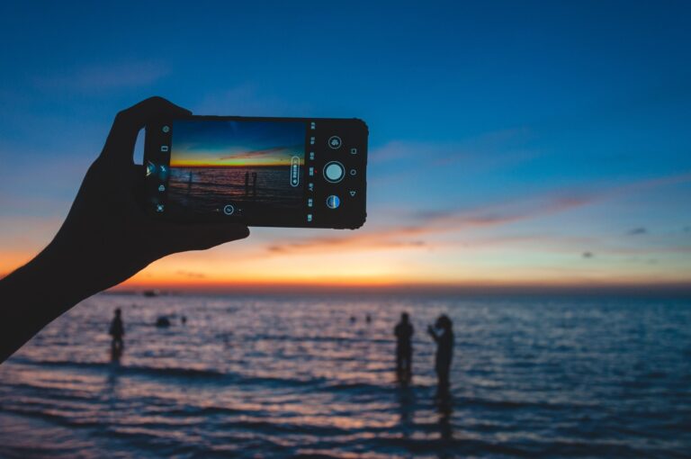 Un nouveau modèle de fondation améliore la précision de l'interprétation des images de télédétection
