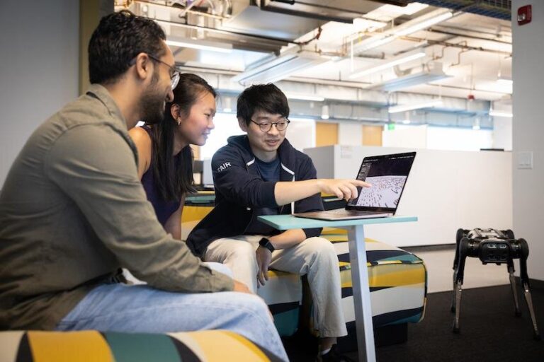 Les chercheurs utilisent une nouvelle approche pour apprendre au robot à naviguer sur les obstacles

