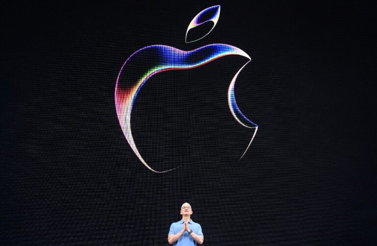 Apple, défiant son temps, reste silencieux sur l'IA

