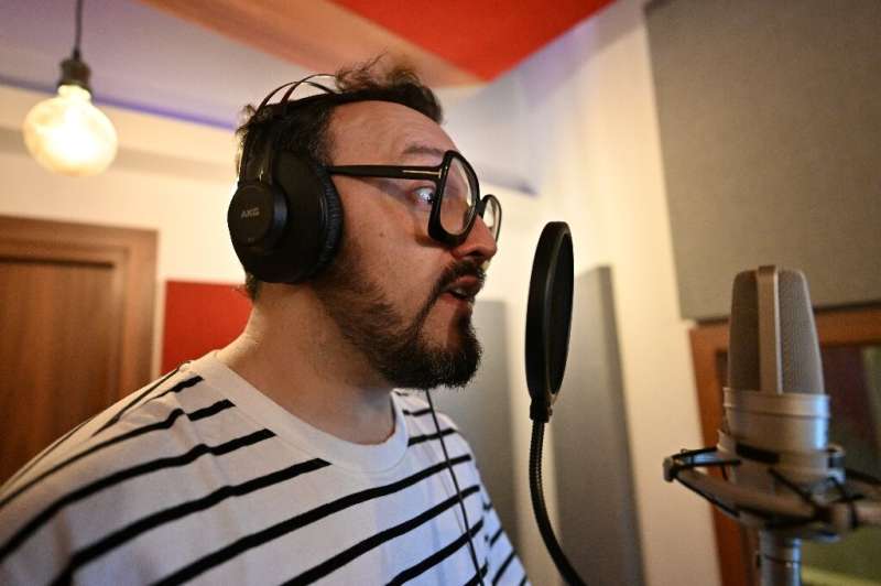 Les artistes veulent des lois pour empêcher que les enregistrements de leur voix ne soient utilisés pour développer l'IA sans leur consentement, selon un acte vocal colombien