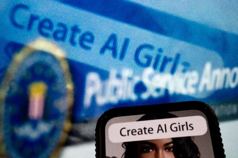 À l'ère de l'IA, les femmes luttent contre la montée du porno deepfake

