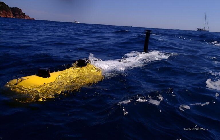 L'apprentissage par renforcement permet aux robots sous-marins de localiser et de suivre des objets sous l'eau
