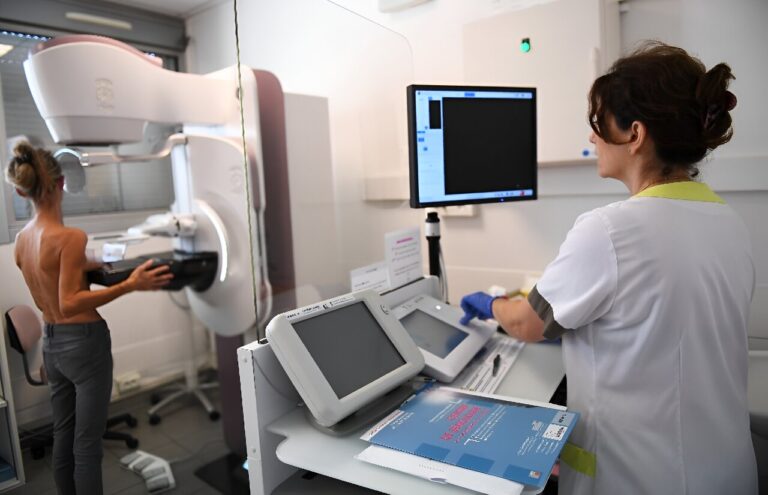 L'IA pourrait réduire de moitié le temps de lecture des scanners du cancer du sein, selon une étude

