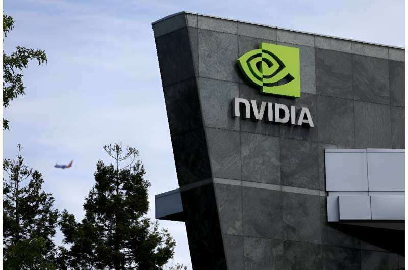 Le géant des puces Nvidia fournit les processeurs indispensables à la formation en IA - et bien qu'ils soient plus économes en énergie que