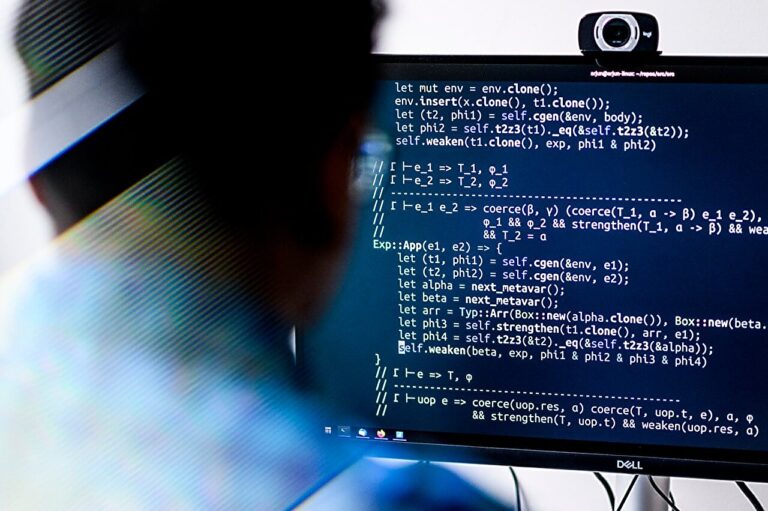 Modèle d'IA responsable pour les programmeurs avancé par un informaticien
