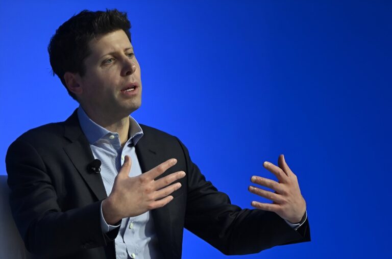 Le retour de Sam Altman inaugure une nouvelle ère chez OpenAI
