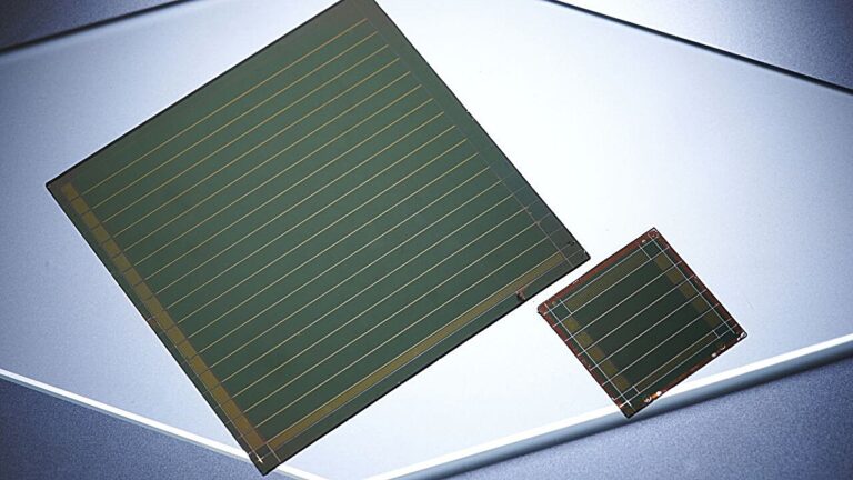 Utiliser l’IA comme guide pour une meilleure fabrication de cellules solaires à pérovskite
