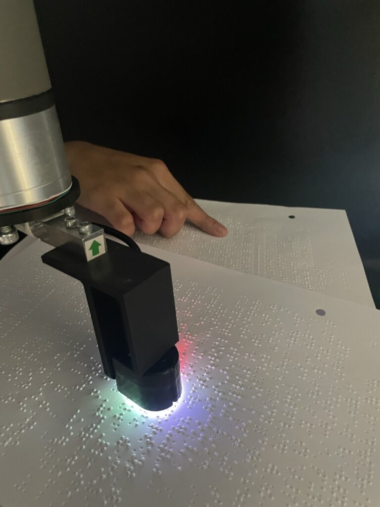 Un robot entraîné à lire le braille deux fois plus vite que les humains
