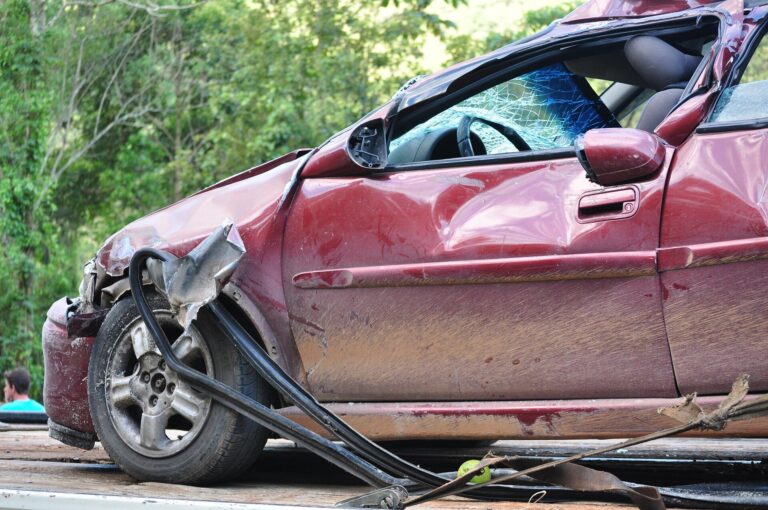 Caractéristiques routières qui prédisent les sites d'accidents identifiés dans un nouveau modèle d'apprentissage automatique
