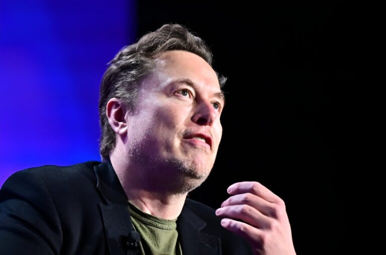 Musk prévoit le plus grand supercalculateur jamais conçu pour la startup xAI : rapport
