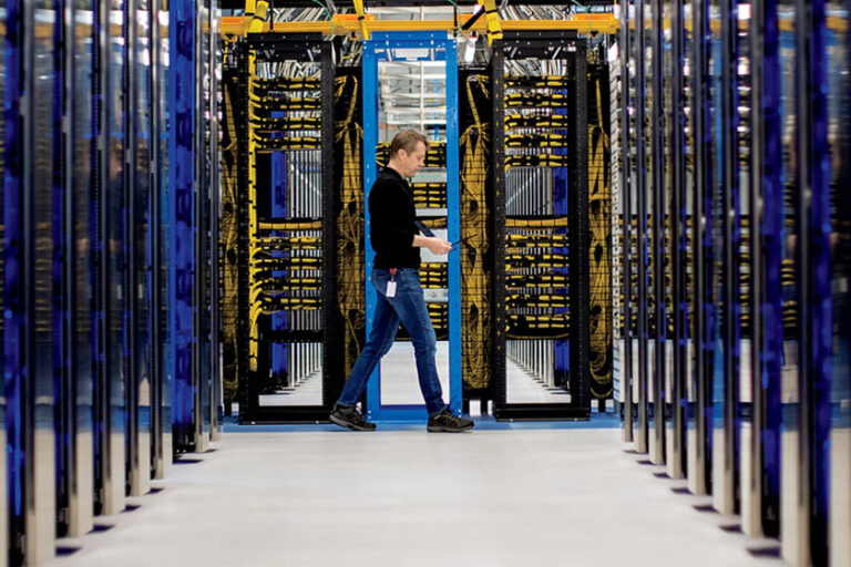 Microsoft voulait être carbone négatif d'ici 2030, mais un obstacle de taille est apparu : l'intelligence artificielle
