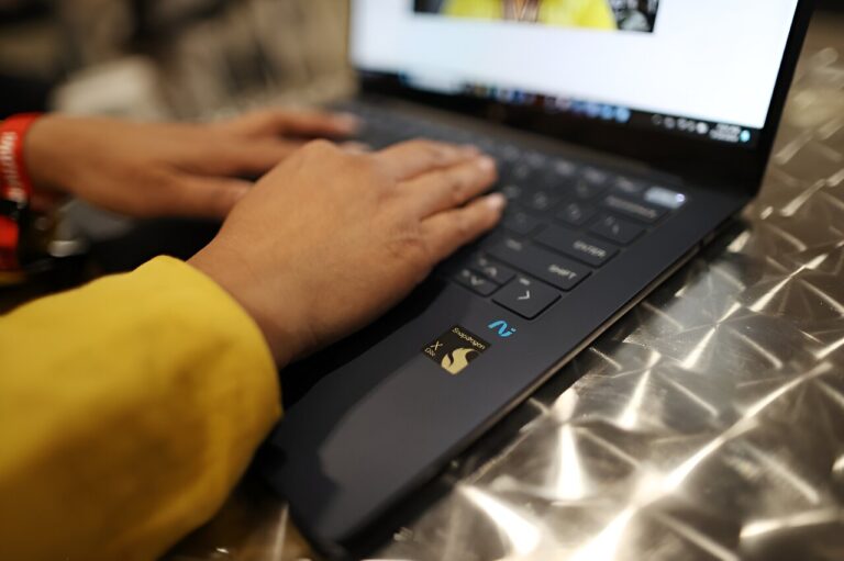 L'IA se généralise avec l'arrivée des « PC IA » sur le marché
