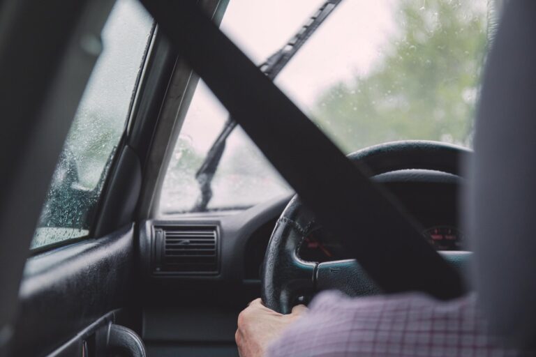 Une nouvelle technologie de caméra utilise des signaux faciaux pour détecter les conducteurs ivres
