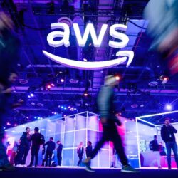 Le géant du cloud Amazon AWS veut que le secteur public adopte l'IA