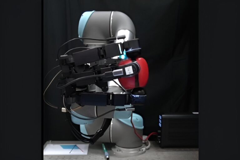 Une main robotique dotée de bouts de doigts tactiles réalise un nouvel exploit de dextérité

