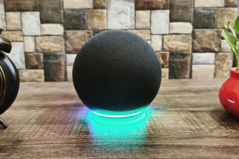 La nouvelle version d'Alexa arrivera renforcée par l'IA, mais elle ne sera pas bon marché du tout selon Reuters

