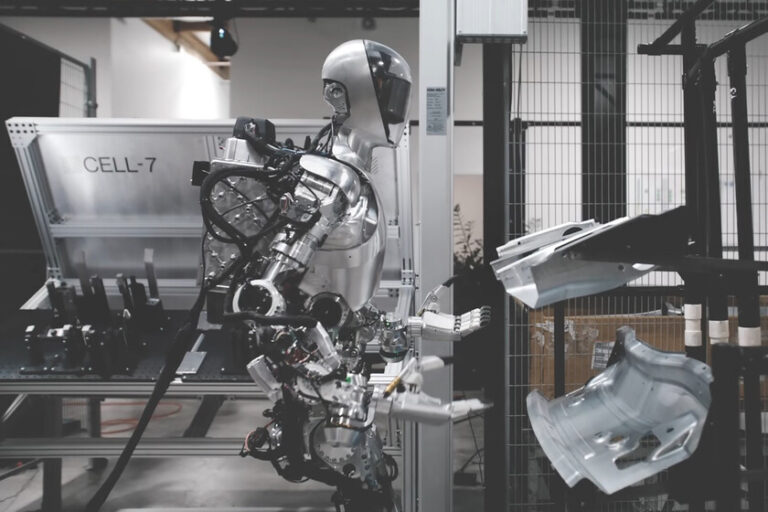 Le robot humanoïde de Figure est déjà capable de travailler de manière autonome dans une usine, c'est pourquoi il le fait chez BMW
