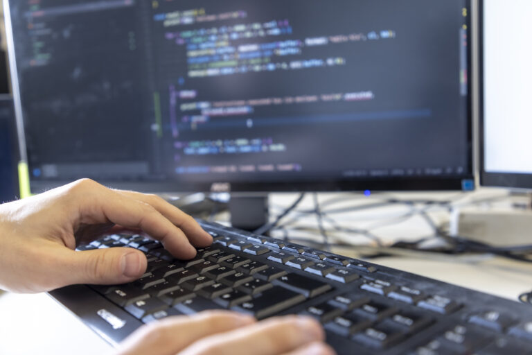 Les chercheurs accélèrent la localisation des pannes lors du développement de logiciels
