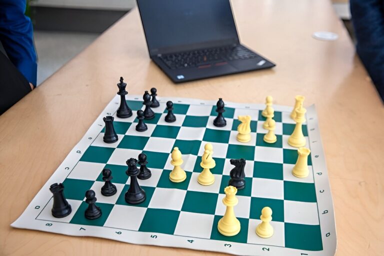 Qu'est-ce qui rend un coup d'échecs brillant ? Des chercheurs utilisent l'IA pour le découvrir
