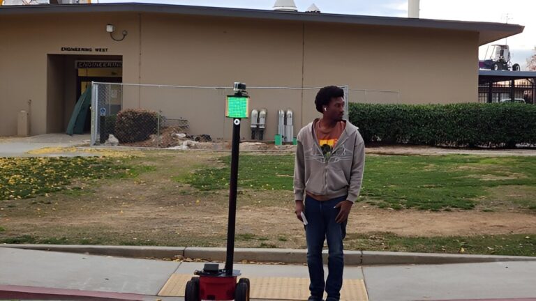 Un chercheur conçoit un robot pour aider les enfants à traverser les rues en toute sécurité
