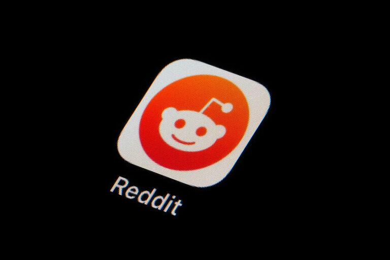 Reddit en a marre des géants de l'IA, il empêche donc presque tout le monde de voler son contenu
