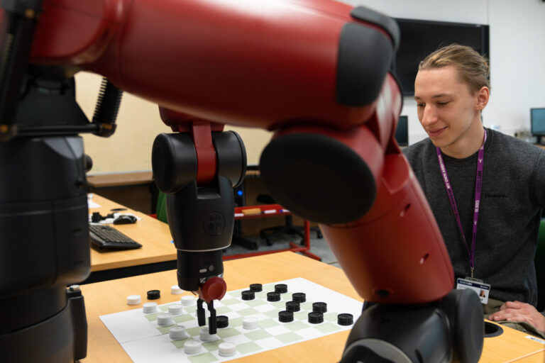 L'algorithme rapproche les robots de la capacité à 'agir selon l'intuition'

