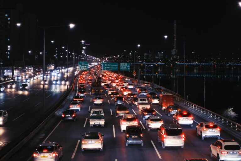 Pionnier en matière de contrôle efficace du trafic et de solutions énergétiques durables
