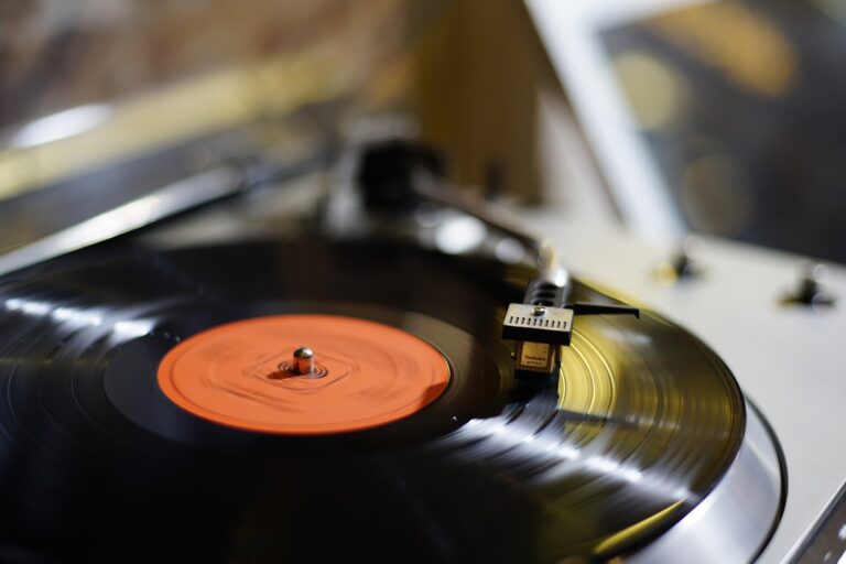 "L'intelligence artificielle ne constitue pas une menace pour la musique", déclare un chercheur

