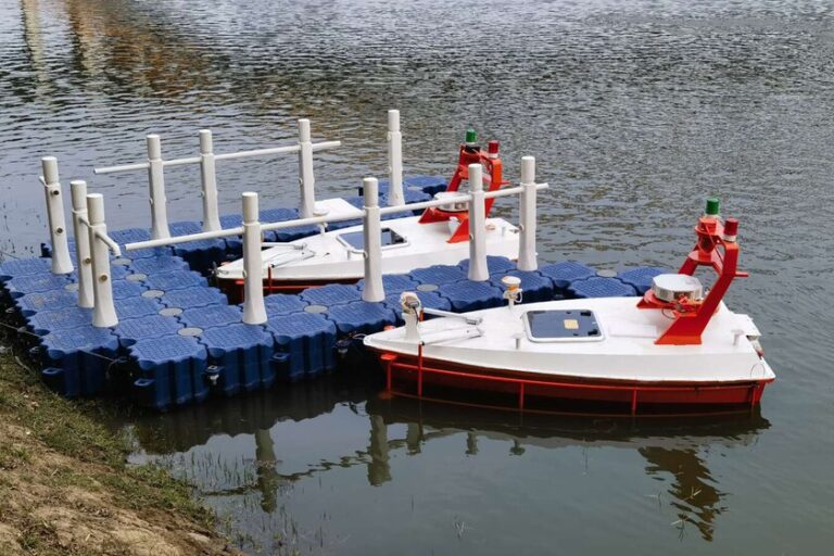 des bateaux autonomes remplis de caméras et d'intelligence artificielle
