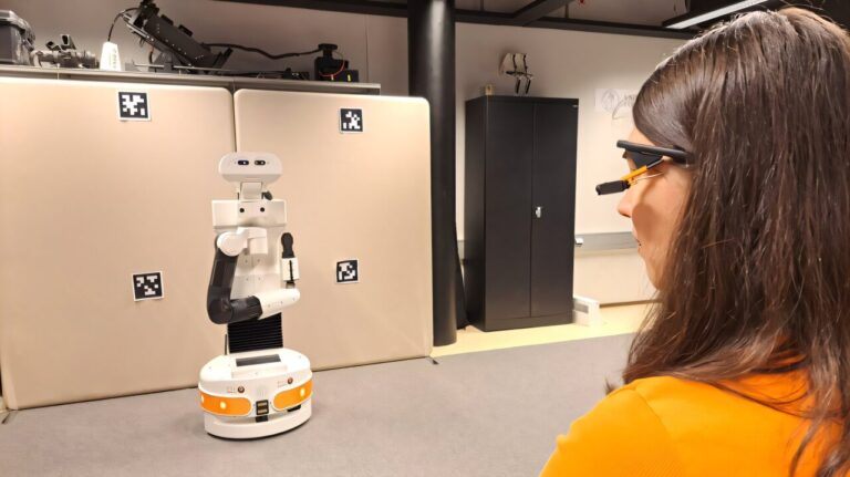 Les humains ont de l'intuition, une caractéristique que l'IA et les robots sont loin d'avoir, selon un chercheur
