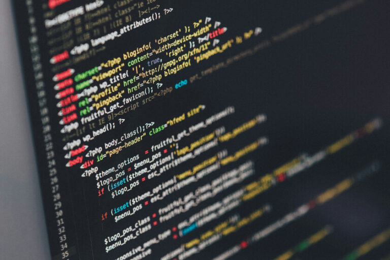 Il existe un nouveau langage de programmation qui brise le moule. l'anglais
