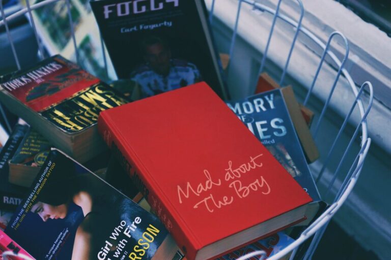 Le nouveau problème des livres les plus vendus sur Amazon est un cauchemar pour les auteurs : les livres contrefaits
