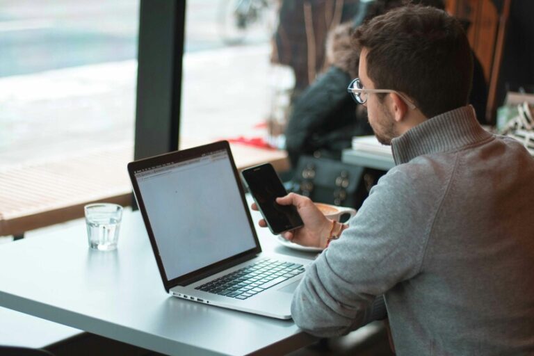 La désinformation circule plus librement que jamais sur Internet. Voici quelques outils techniques pour vous protéger
