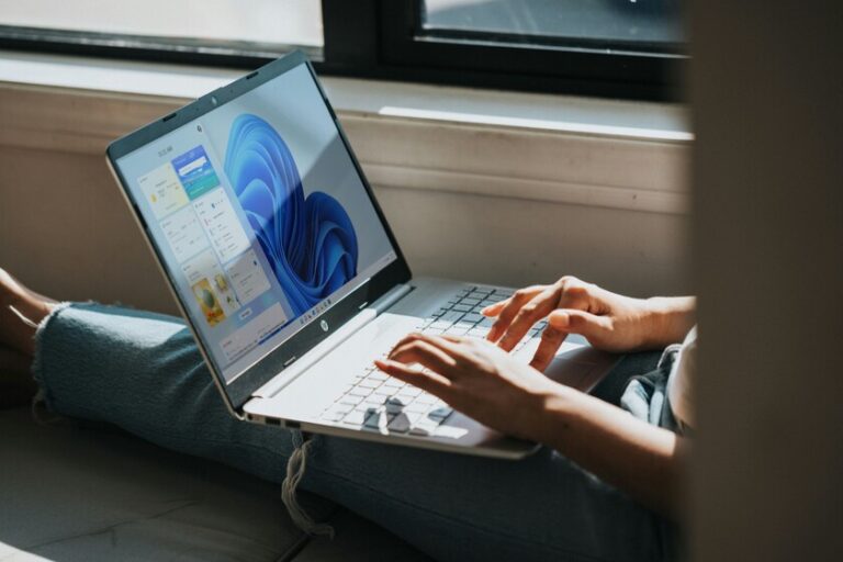 Microsoft souhaite que tous ses utilisateurs passent une fois pour toutes à Windows 11. Et il a l'IA comme arme
