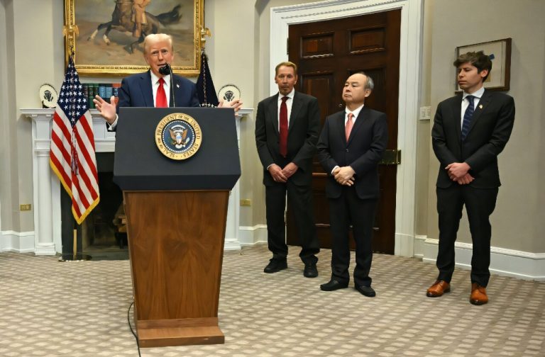Musk dénonce le mégaprojet d’IA soutenu par Trump

