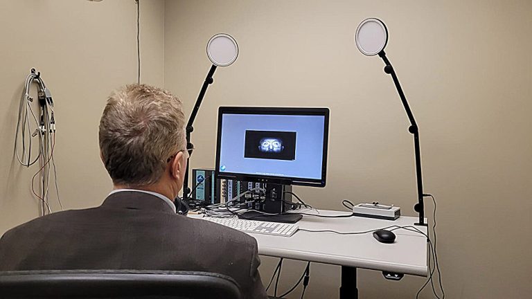 Les chatbots AI facilitent l'embarras, mais les humains gèrent mieux la colère, la recherche révèle la recherche

