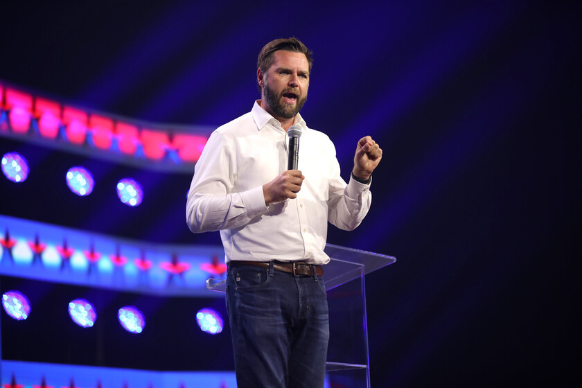 Il y a 60 pays qui ont signé un accord pour un "ouvert", "inclus" et "sûr". Et deux qui pas: États-Unis et Royaume-Uni