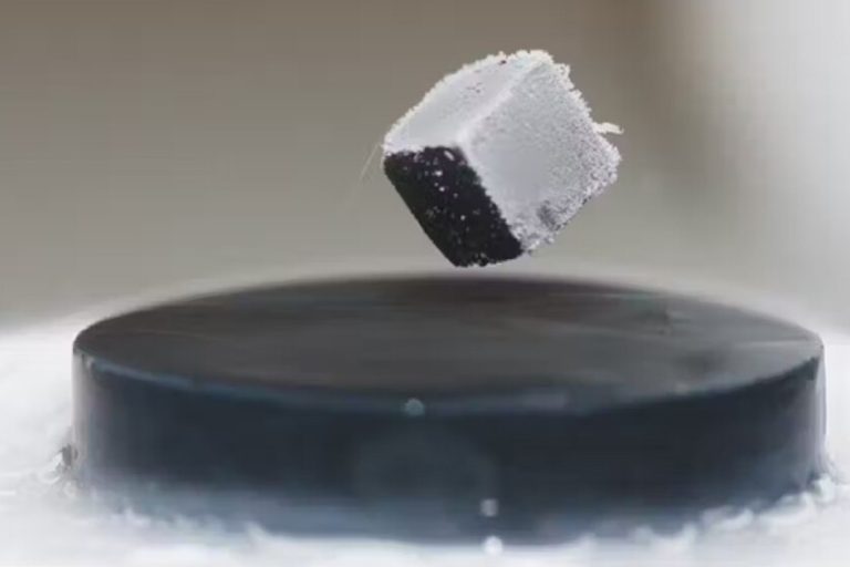 L'ère des supermatériaux est sur le point de commencer. Et nous pouvons remercier l'IA
