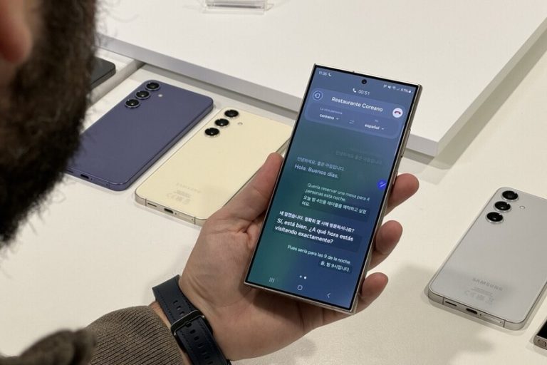 Il y a deux gagnants clairs dans la course AI dans Mobiles. Le reste se fait mal et l'après-midi
