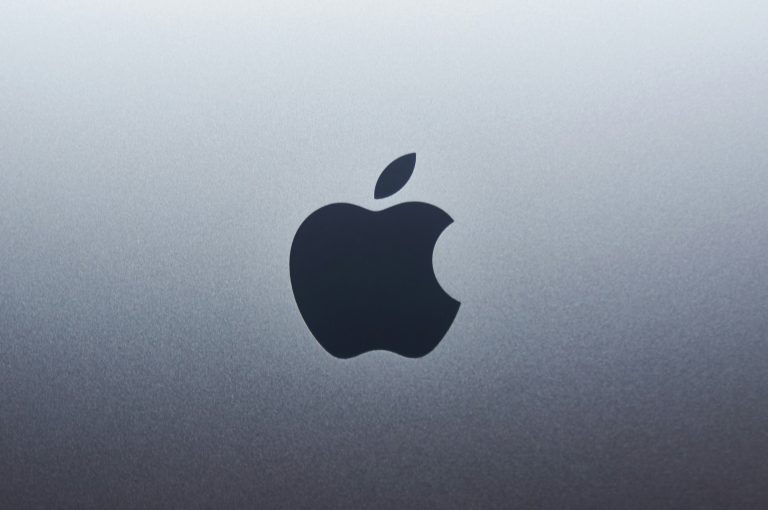 Les faux pas d'Apple mettent en évidence les risques d'IA produisant des titres automatisés, dit le chercheur

