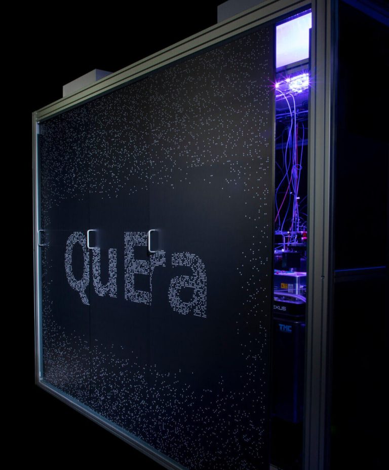 Aquila 256-qubit quantum computer (1)