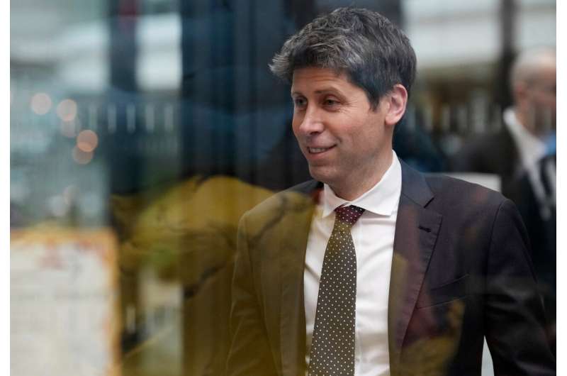 OpenAI inverse le cours et affirme que son organisme à but non lucratif continuera de contrôler son entreprise