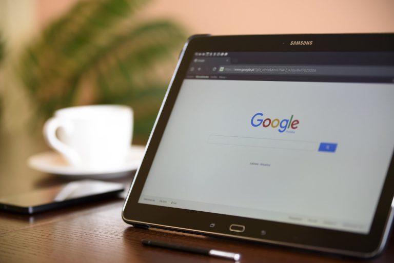 Google réserve les données de recherche de clés pour les Gémeaux, pas les applications AI rivales
