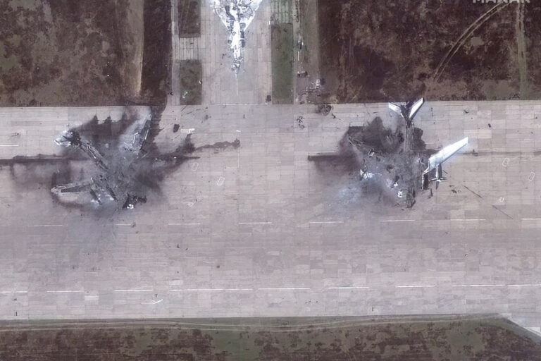 Des images satellites ont révélé la portée de l'opération d'araignée en Russie. Les bombardiers russes n'étaient pas seuls
