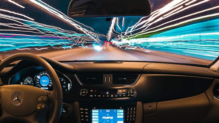 Le nouveau test peut aider les voitures sans conducteur à prendre des décisions «morales»

