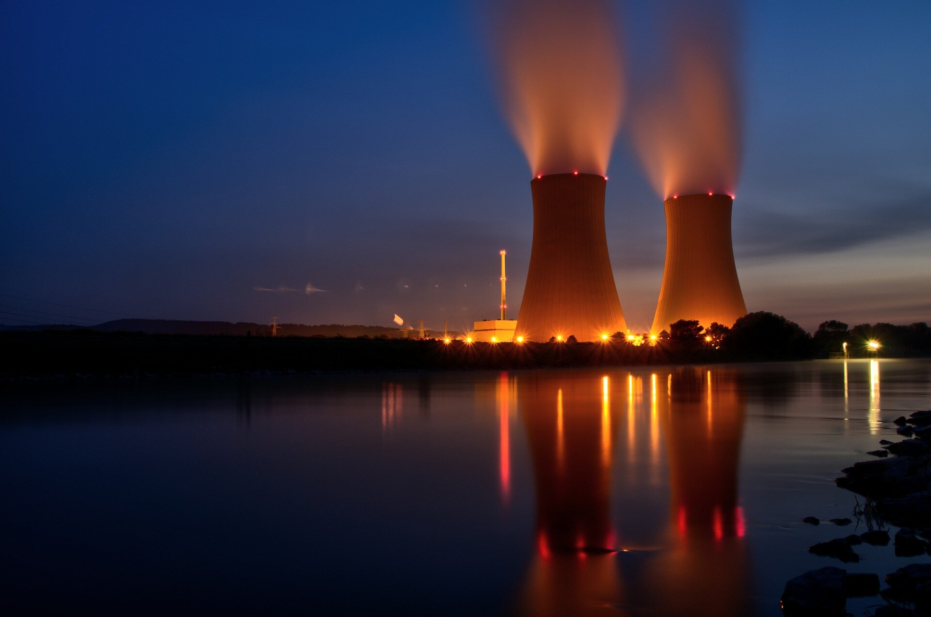 L'IA consomme plus de puissance que le réseau ne peut en supporter. Le nucléaire pourrait être la réponse
