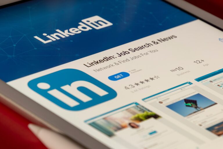 Comment l'algorithme de LinkedIn peut nous aider à trouver de nouvelles utilisations pour les médicaments existants
