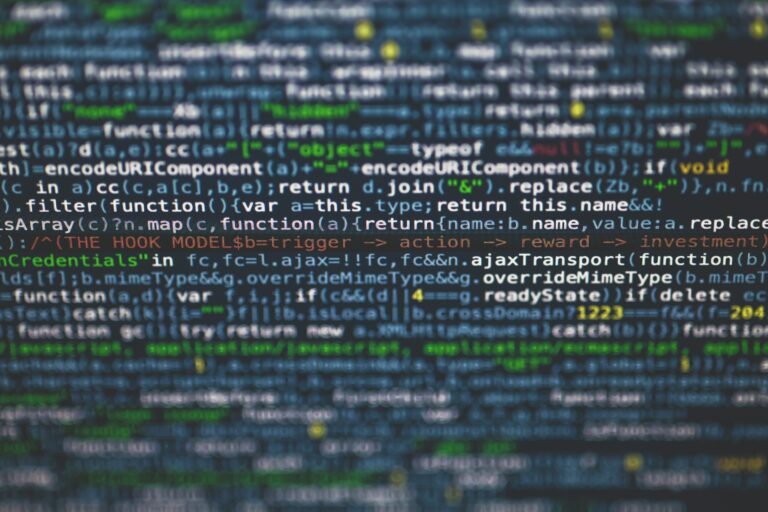 La recherche montre que les divisions sociales marquantes dans l'utilisation de l'IA sur le lieu de travail
