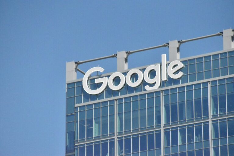 Entrer Google ou Apple a toujours été le rêve des étudiants universitaires grâce à leur salaire et à leurs conditions. Maintenant c'est un cauchemar

