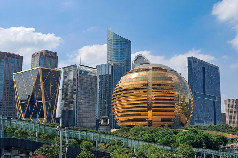 Bienvenue à Hangzhou, la maison des «six petits dragons»
